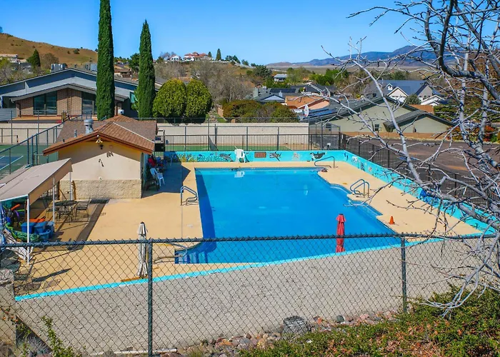 Golfer's Haven! Mtn-view Gem W/ Pool Access Holiday home Dewey