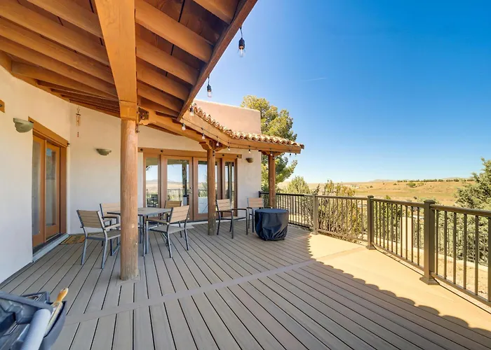 Golfer's Haven! Mtn-view Gem W/ Pool Access *