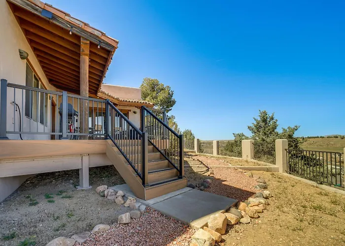 Golfer's Haven! Mtn-view Gem W/ Pool Access