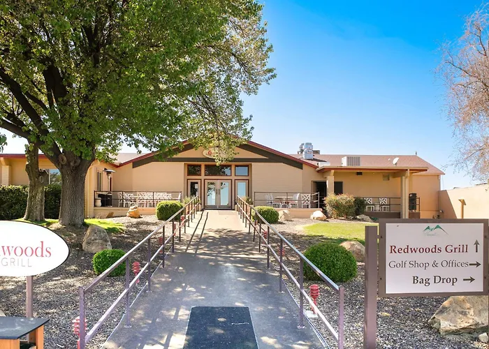 Golfer's Haven! Mtn-view Gem W/ Pool Access * Dewey