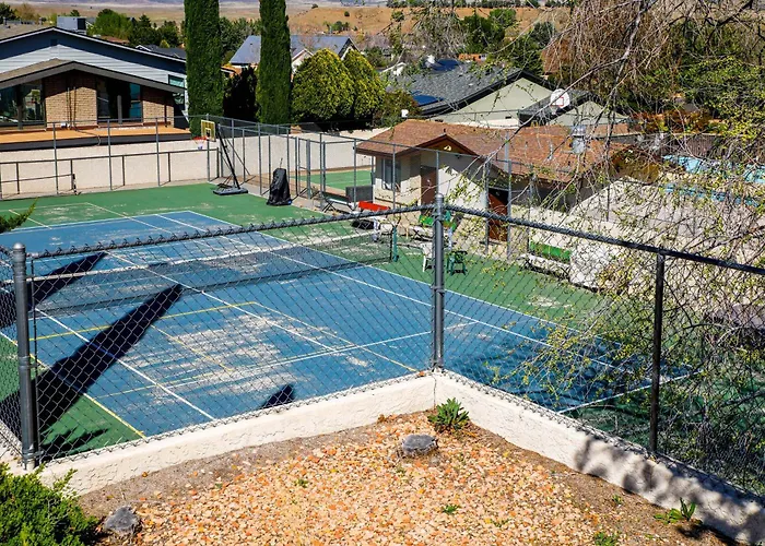 Holiday home Golfer's Haven! Mtn-view Gem W/ Pool Access *